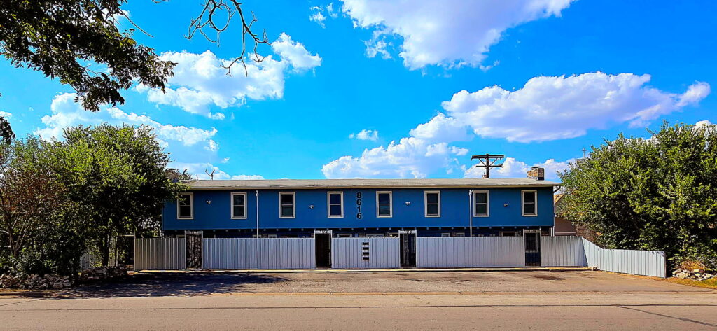 8616 Putnam Dr., #101